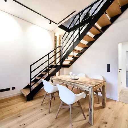 Wunderschoene Loft-maisonette Im Herzen Paderborns *